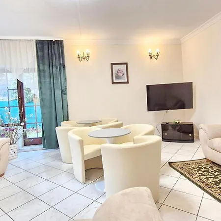 Cassia W Rabce Przy Parku Zdrojowym - Smaczne Sniadania I Obiady Bed & Breakfast 3*