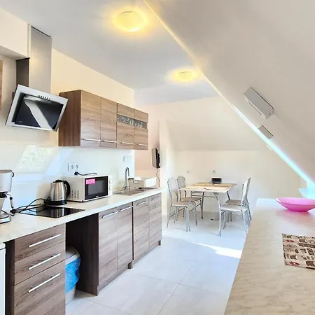 Nocleg ze śniadaniem Cassia Przy Parku Zdrojowym 3*