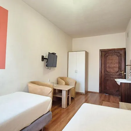 Cassia W Rabce Przy Parku Zdrojowym - Smaczne Sniadania I Obiady 3* Rabka