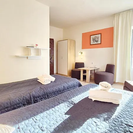 Cassia W Rabce Przy Parku Zdrojowym - Smaczne Sniadania I Obiady Bed & Breakfast 3*
