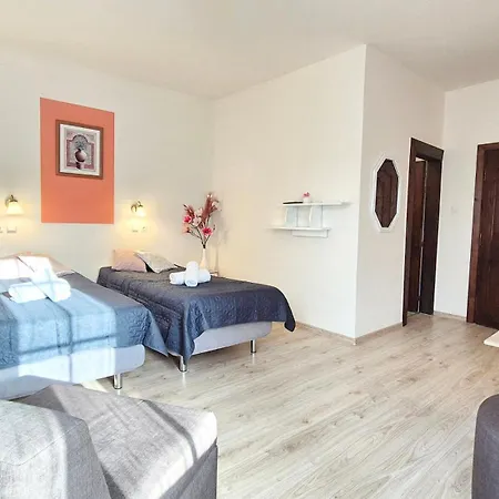 Cassia W Rabce Przy Parku Zdrojowym - Smaczne Sniadania I Obiady 3* Rabka