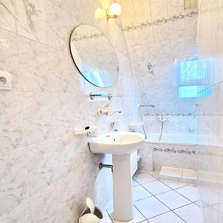 Cassia W Rabce Przy Parku Zdrojowym - Smaczne Sniadania I Obiady Bed & Breakfast 3*